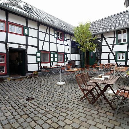 Nostalgic Apartment In The Eifel Region شليدن المظهر الخارجي الصورة